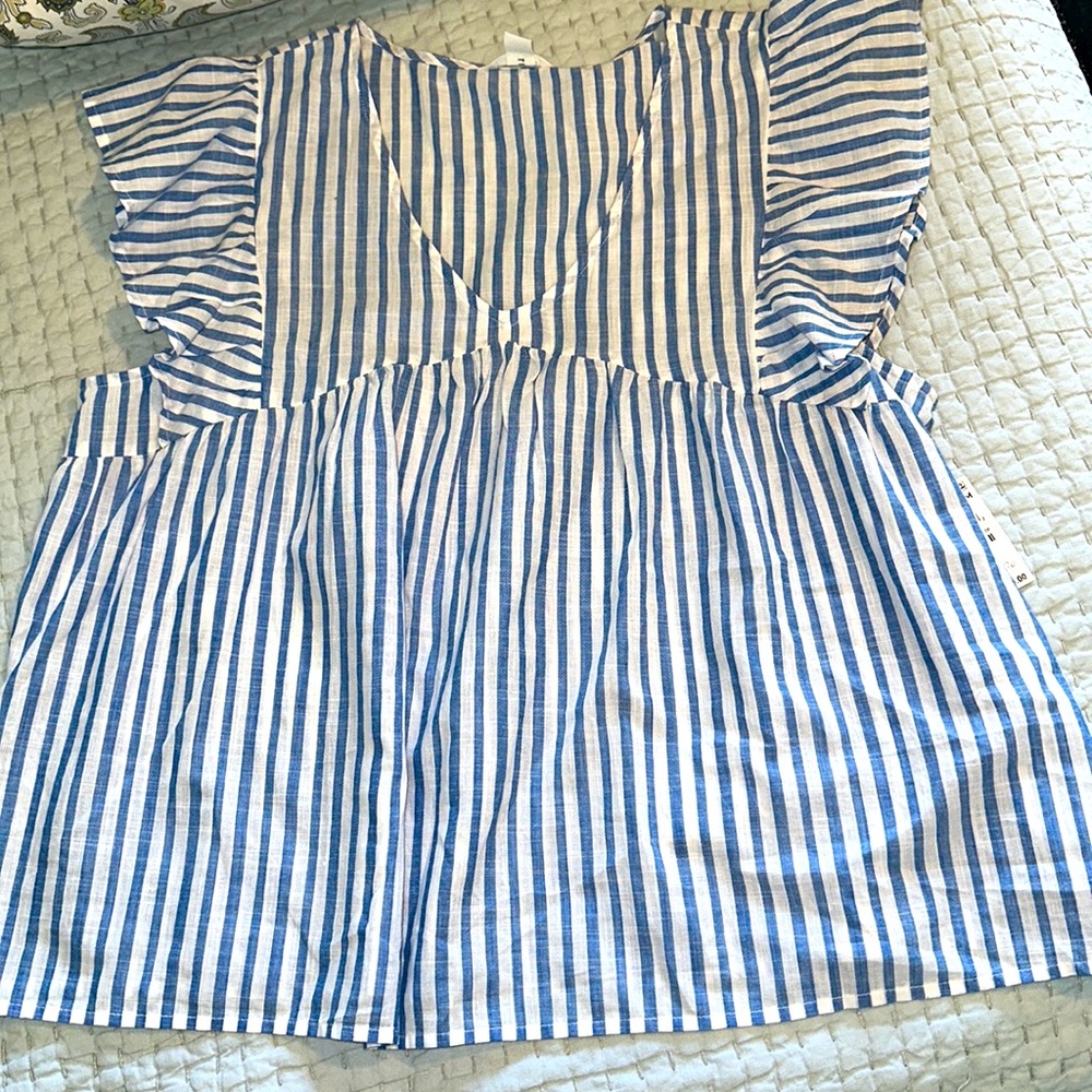 Caslon new with tags cute blue and white coastal top!  Light fabric super cute.